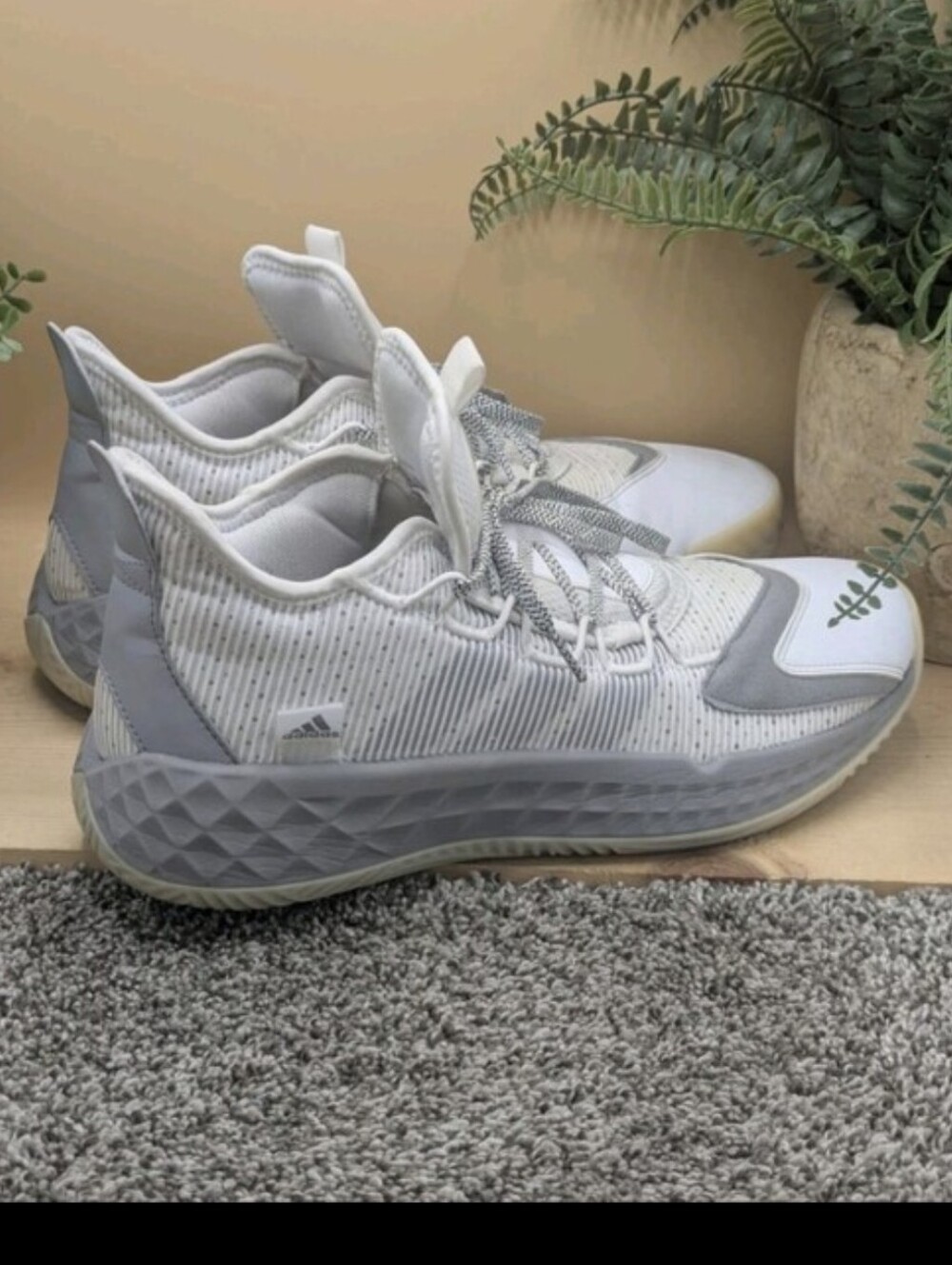 Adidas Pro Boost Mid Light Onix Mens Size 12 Basketball Shoes Walking